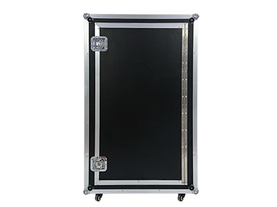 550 mirror booth display 01